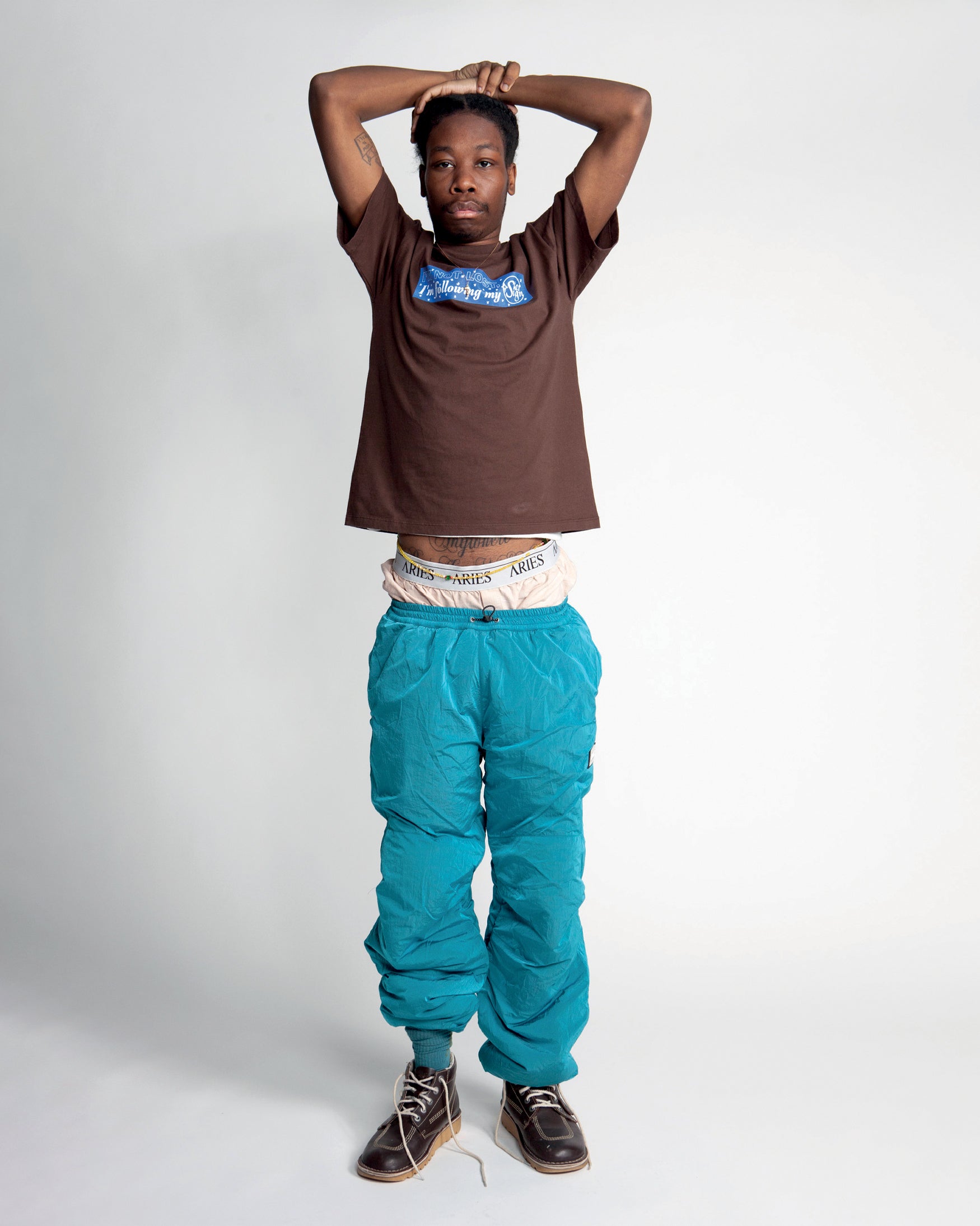 ARIES ナイロンパンツ Pants and Sweatpants – Aries