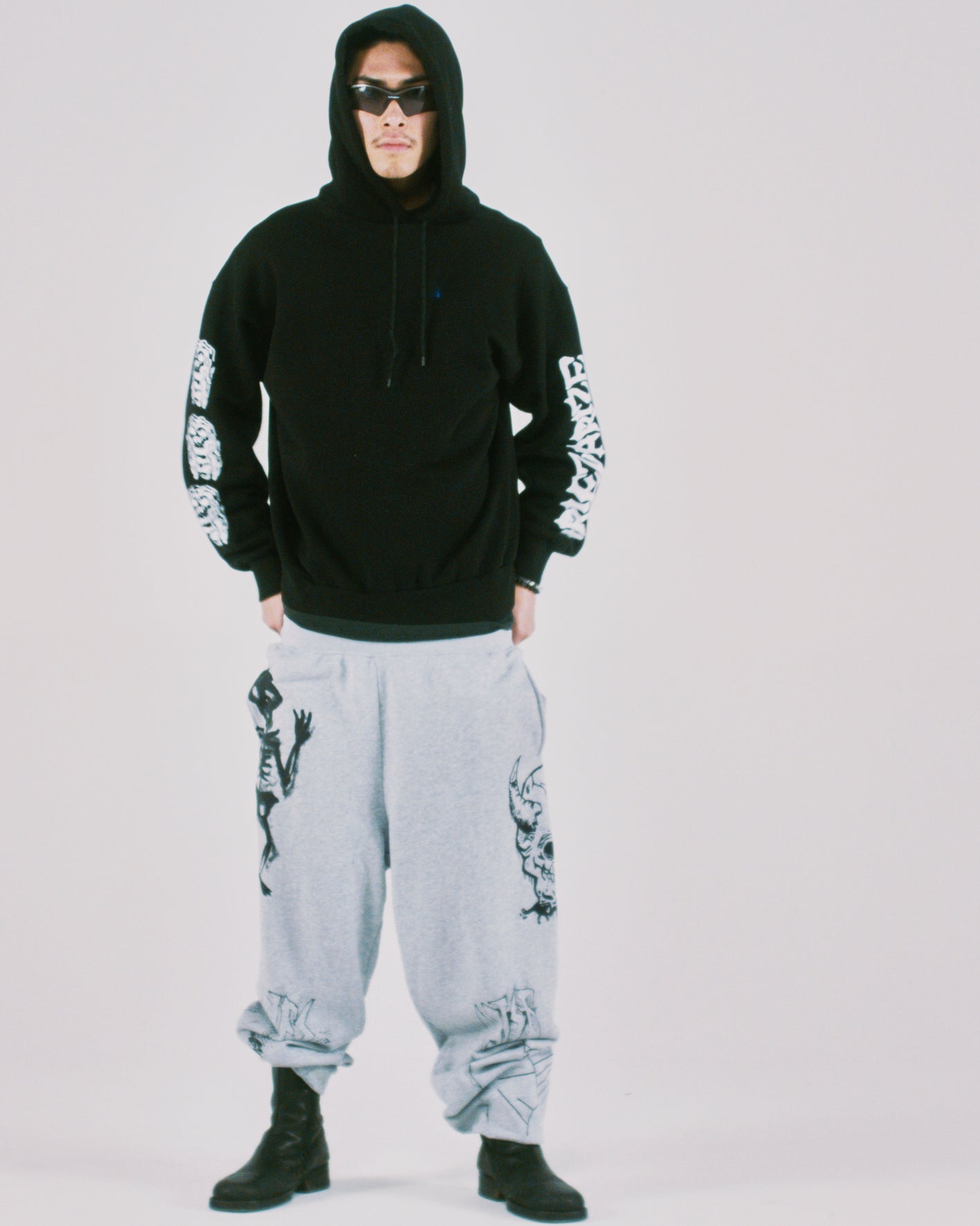 Meow Embroidered Hoodie Black – Aries