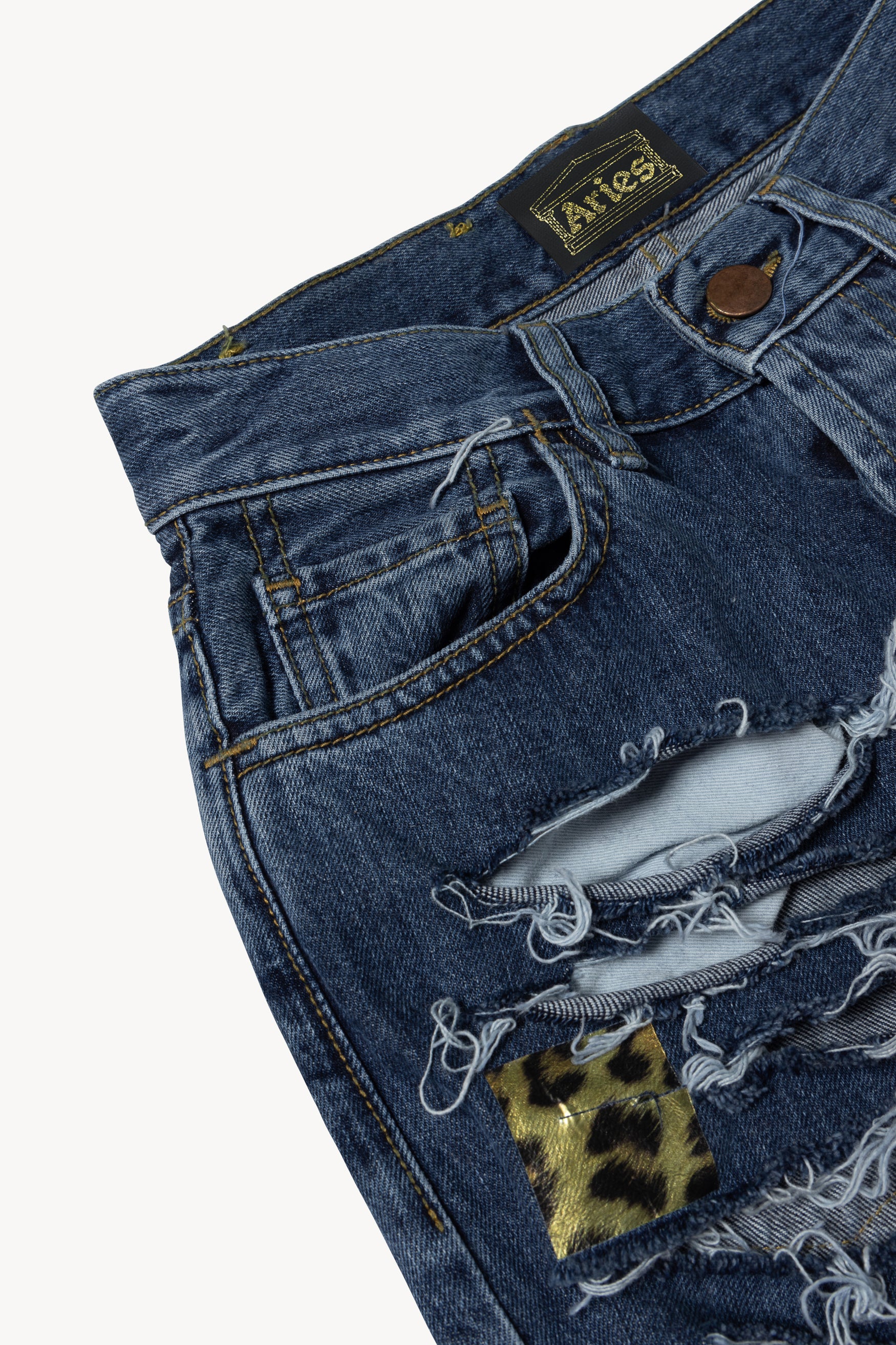Load image into Gallery viewer, Slashed Vinyl Jeans