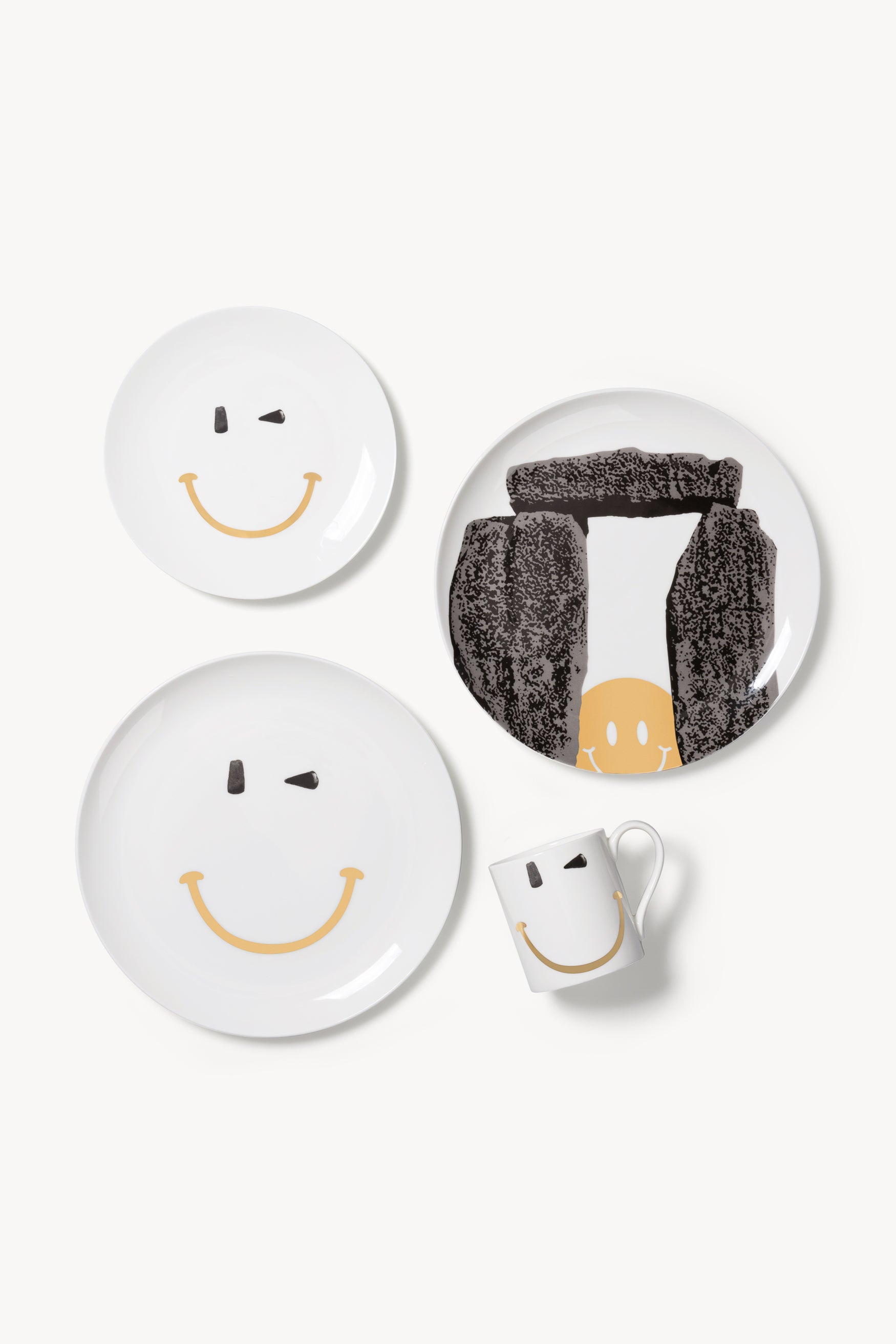 Load image into Gallery viewer, Stonehenge Smiley Plate Large