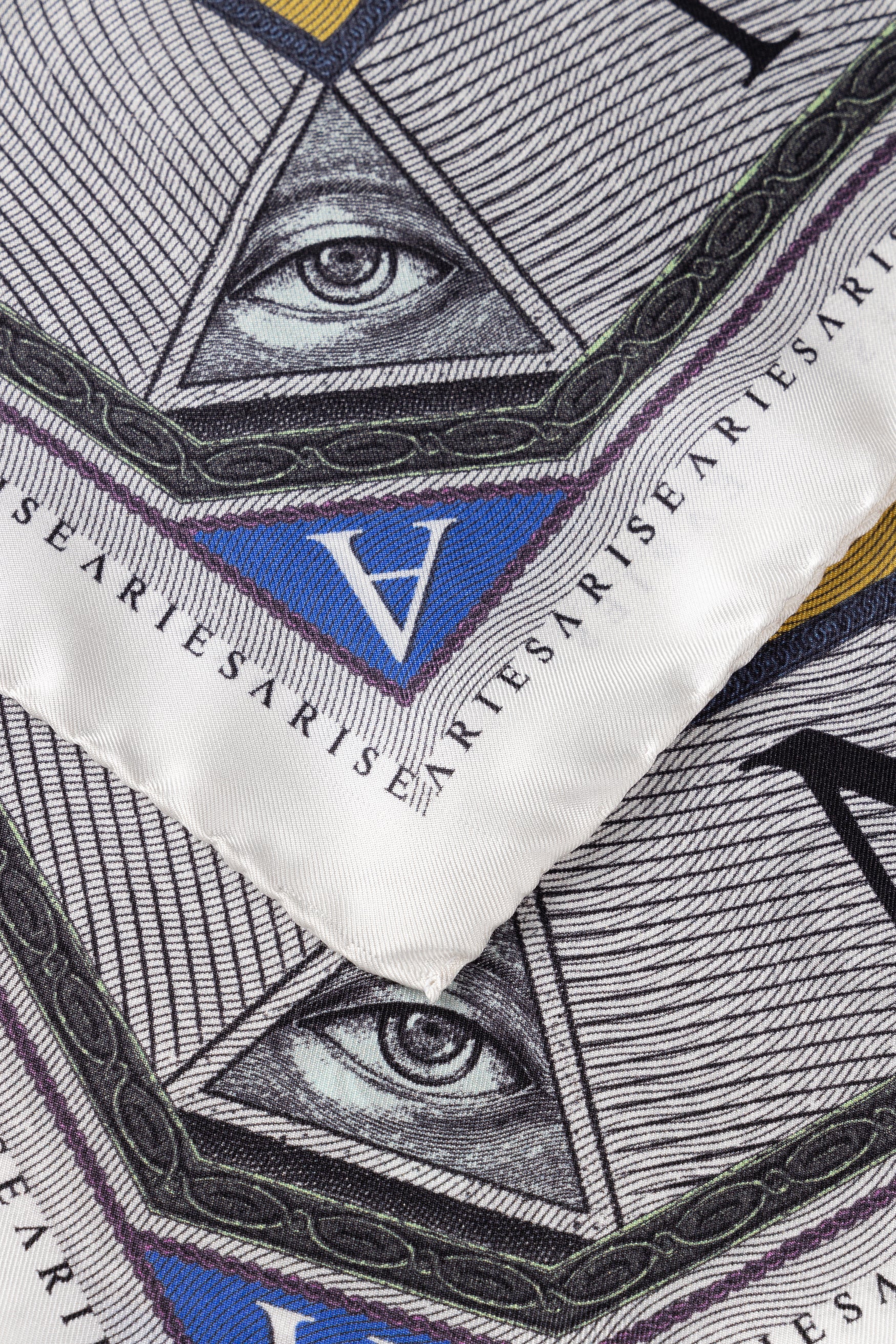 Load image into Gallery viewer, Mouth Of Truth Silk Bandana