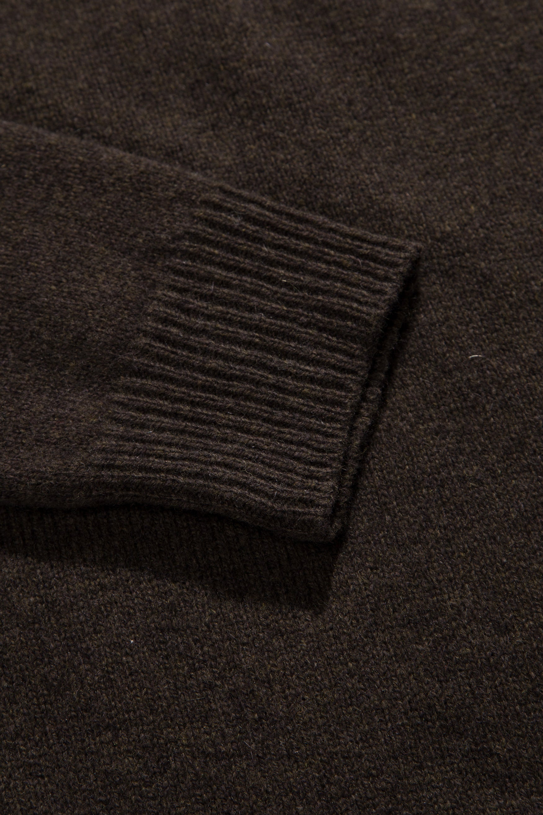 Load image into Gallery viewer, Shoulder Hole Lambswool Knit