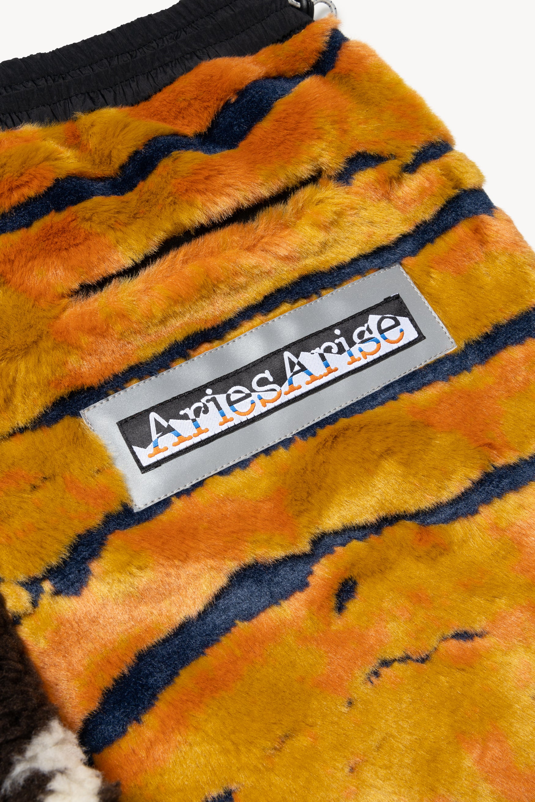 Load image into Gallery viewer, Abstract Fleece Pants