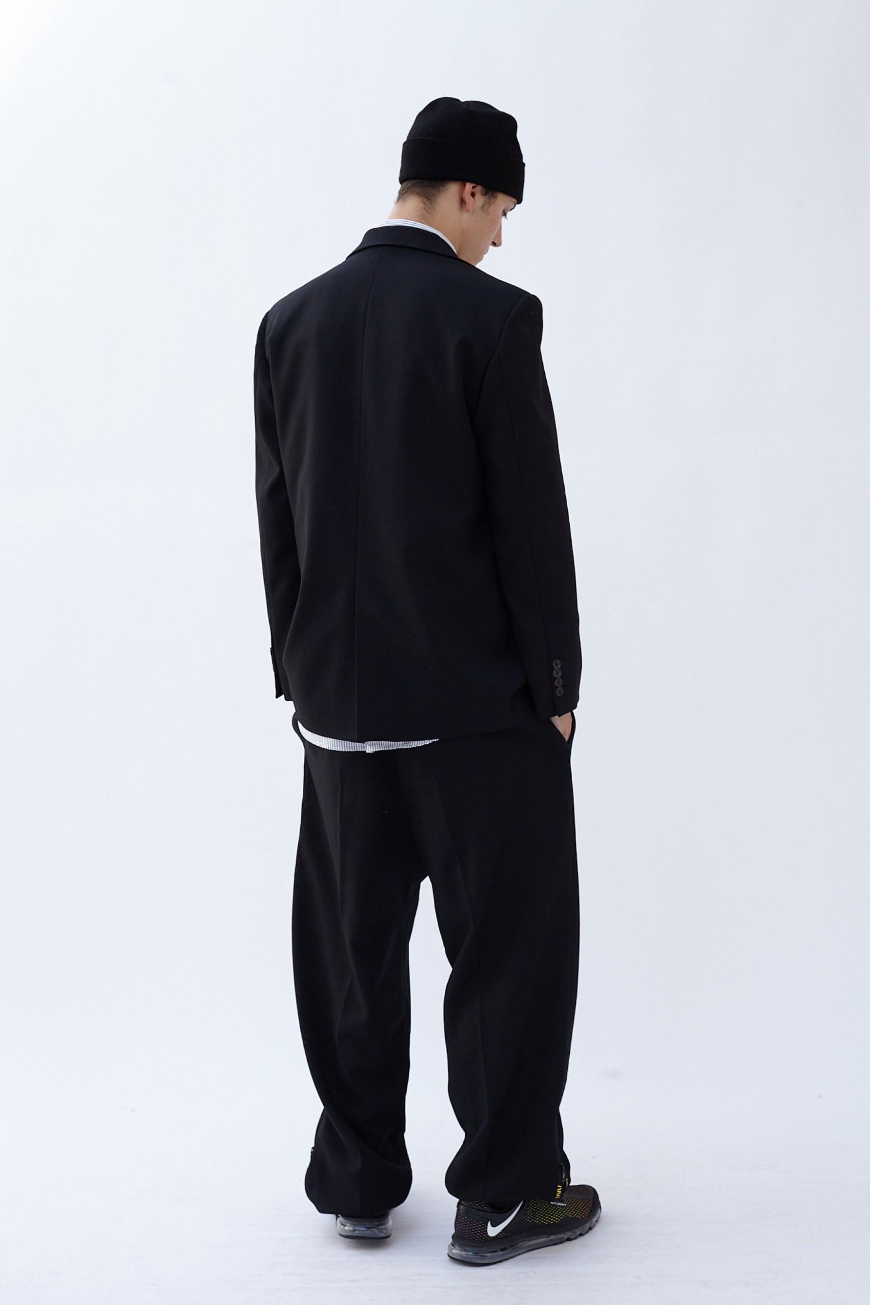 Load image into Gallery viewer, Zip Detail Tailored Slacker Pant